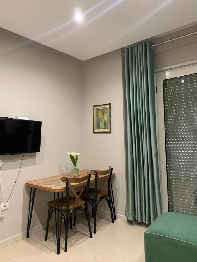 Girasole Apartments Vlorë Εξωτερικό φωτογραφία
